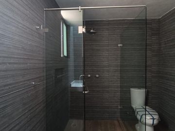 CASA EN VENTA CON SALA DE DOBLE ALTURA EN METEPEC EN LA COLONIA LAZARO CARDENAS