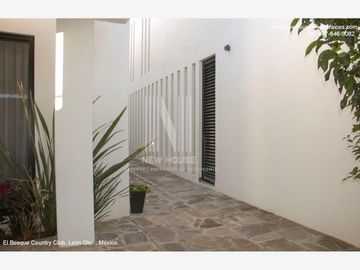 Casa en venta en La Campiña del Bosque, León, Guanajuato