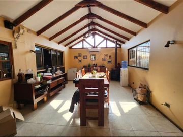 Hermosa Casa En Malloco , En Venta .