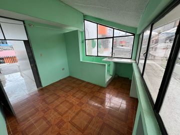 Casa en VENTA (rentera), en Latacunga,El Calvario.