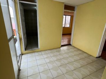 Casa en VENTA (rentera), en Latacunga,El Calvario.