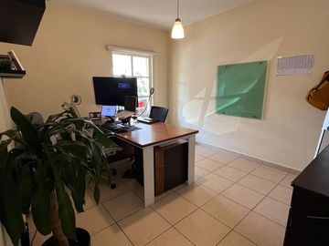 VENDO CASA EN CONDOMINIO VILLA CAPRI CUMBRES DEL LAGO JURIQUILLA