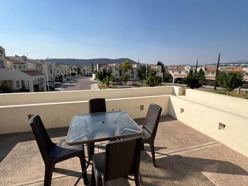 VENDO CASA EN CONDOMINIO VILLA CAPRI CUMBRES DEL LAGO JURIQUILLA