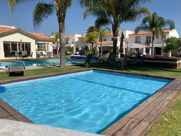 VENDO CASA EN CONDOMINIO VILLA CAPRI CUMBRES DEL LAGO JURIQUILLA