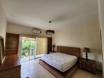 CASA EN VENTA FRACCIONAMIENTO BRISAS DE CUERNAVACA CON ALBERCA Y JARDIN
