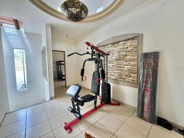 CASA EN VENTA FRACCIONAMIENTO BRISAS DE CUERNAVACA CON ALBERCA Y JARDIN