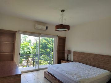 CASA EN VENTA FRACCIONAMIENTO BRISAS DE CUERNAVACA CON ALBERCA Y JARDIN