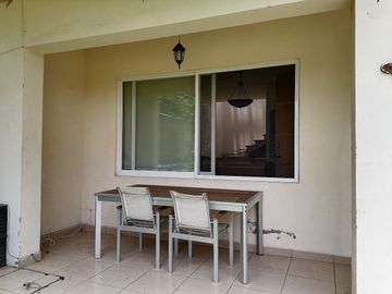 CASA EN VENTA FRACCIONAMIENTO BRISAS DE CUERNAVACA CON ALBERCA Y JARDIN