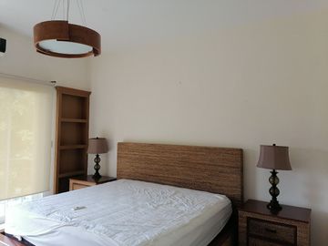 CASA EN VENTA FRACCIONAMIENTO BRISAS DE CUERNAVACA CON ALBERCA Y JARDIN
