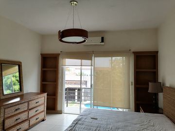 CASA EN VENTA FRACCIONAMIENTO BRISAS DE CUERNAVACA CON ALBERCA Y JARDIN