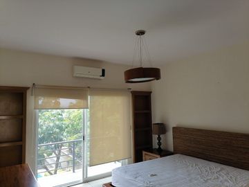CASA EN VENTA FRACCIONAMIENTO BRISAS DE CUERNAVACA CON ALBERCA Y JARDIN