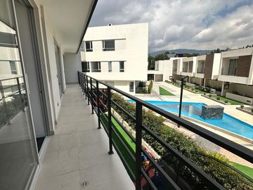 VENTA DEPARTAMENTO TRES DORMITORIOS SECTOR EL NACIONAL CERCA A CUMBAYA