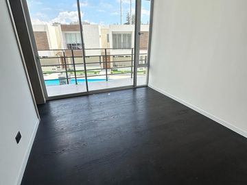 VENTA DEPARTAMENTO TRES DORMITORIOS SECTOR EL NACIONAL CERCA A CUMBAYA