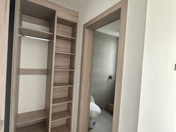 DEPARTAMENTO EN VENTA ZONA EL NACIONAL CUMBAYA-TUMBACO