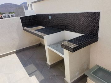 Casa en condominio, estacionamiento, seguridad, alberca y 3 recamaras