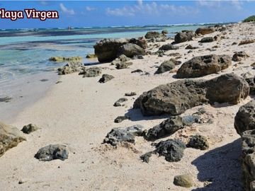 Condominio con alberca privada, club de playa, acceso al mar, en venta, Tankah, Tulum.