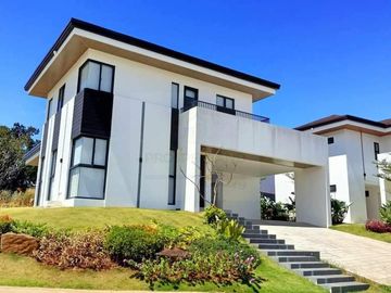 MODERN HOUSE AND LOT FOR SALE