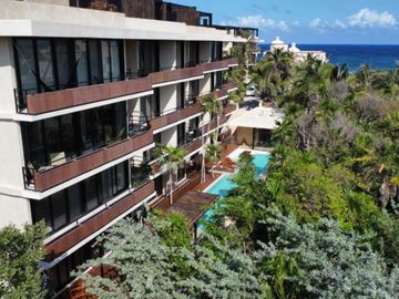 Penthouse con alberca privada, club de playa, acceso al mar en venta, Tankah, Tulum.