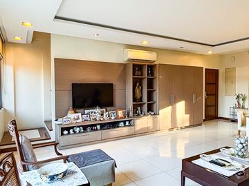 FOR SALE: Major Dizon Street, Industrial Valley, Marikina - 4-Bedroom Townhouse