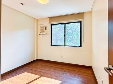 FOR SALE: Major Dizon Street, Industrial Valley, Marikina - 4-Bedroom Townhouse