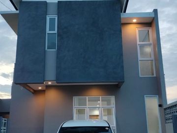 Rumah Full Furnish Siap Huni di Cisaranten Kulon Arcamanik Kota Bandung.