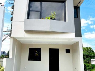 Modern Townhouse For Sale in Antipolo City