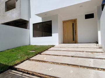 VENTA DE CASAS VIP EN CUENCA