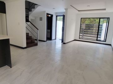 VENTA DE CASAS VIP EN CUENCA