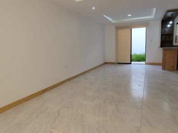 VENTA DE CASAS VIP EN CUENCA
