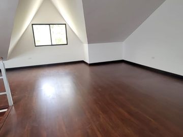 VENTA DE CASAS VIP EN CUENCA