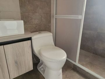 VENTA DE CASA VIP EN CUENCA