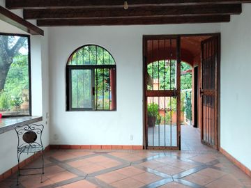Venta de hermosa casa en el Barrio de San Miguel; Tepoztlán, Morelos.