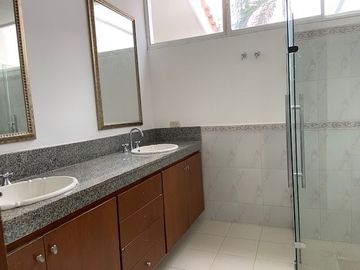 CASA EN CAOBOS
