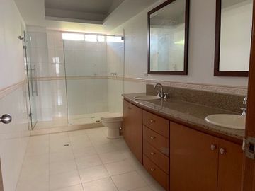 CASA EN CAOBOS