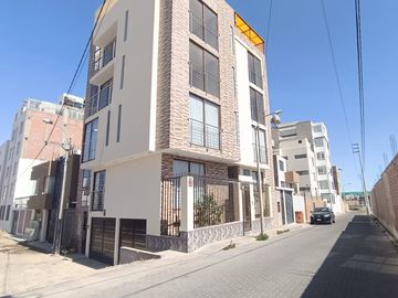 ¡¡¡VENDO HERMOSO Y CÁLIDO DEPARTAMENTO EN URBANIZACIÓN FRANK W. MICHELL EN CERRO COLORADO!!!