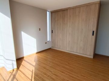 ¡¡¡VENDO HERMOSO Y CÁLIDO DEPARTAMENTO EN URBANIZACIÓN FRANK W. MICHELL EN CERRO COLORADO!!!