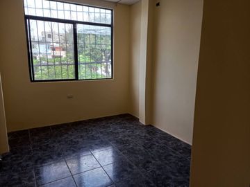 VENDO CASA RENTERA EN AVENIDA PRINCIPAL SAUCES 6 (ROBERT)