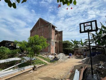 Rumah Murah Mewah 2 Lantai Dengan Desain Modern Dan Lingkungan Yang Tenang Di Pagedangan