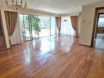 CASA EN VENTA TOLUCA COLONIA CIPRÉS CON ENORME JARDÍN (CE)