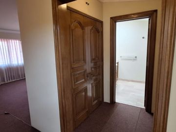 CASA EN VENTA TOLUCA COLONIA CIPRÉS CON ENORME JARDÍN (CE)