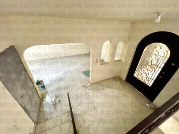 Casa en VENTA en Col. Dos de Mayo, Guadalupe, casi esquina c/Eloy Cavazos, 2 Recámaras en PB, con 30m² de patio y 57m² de terraza