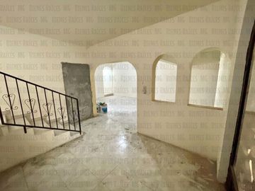 Casa en VENTA en Col. Dos de Mayo, Guadalupe, casi esquina c/Eloy Cavazos, 2 Recámaras en PB, con 30m² de patio y 57m² de terraza