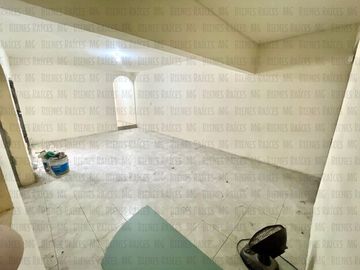 Casa en VENTA en Col. Dos de Mayo, Guadalupe, casi esquina c/Eloy Cavazos, 2 Recámaras en PB, con 30m² de patio y 57m² de terraza