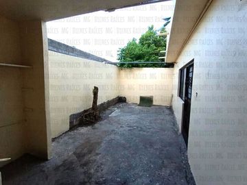 Casa en VENTA en Col. Dos de Mayo, Guadalupe, casi esquina c/Eloy Cavazos, 2 Recámaras en PB, con 30m² de patio y 57m² de terraza