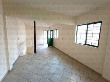 Casa en VENTA en Col. Dos de Mayo, Guadalupe, casi esquina c/Eloy Cavazos, 2 Recámaras en PB, con 30m² de patio y 57m² de terraza