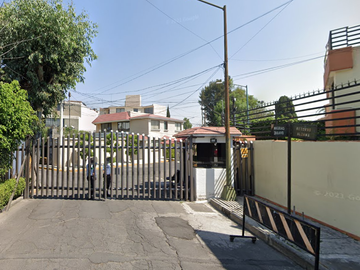 ¡¡HERMOSA CASA EN UNA DE LAS MEJORES ZONAS DE XOCHIMILCO!!