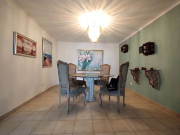 Apartamento en venta en Villa Country.