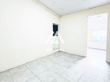 EN VENTA: Casa rentera esquinera en sector La Aurora, Machala