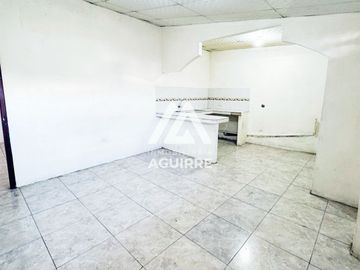 EN VENTA: Casa rentera esquinera en sector La Aurora, Machala