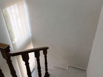 CASA EN VENTA REMODELADA EN PRIVADO FRACC DIEGO RIVERA - CERCA TEC MORELIA